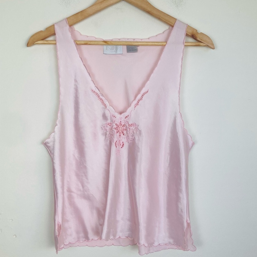 Vintage ballet pink scalloped hem satin tank with lace, cut out and beading. S